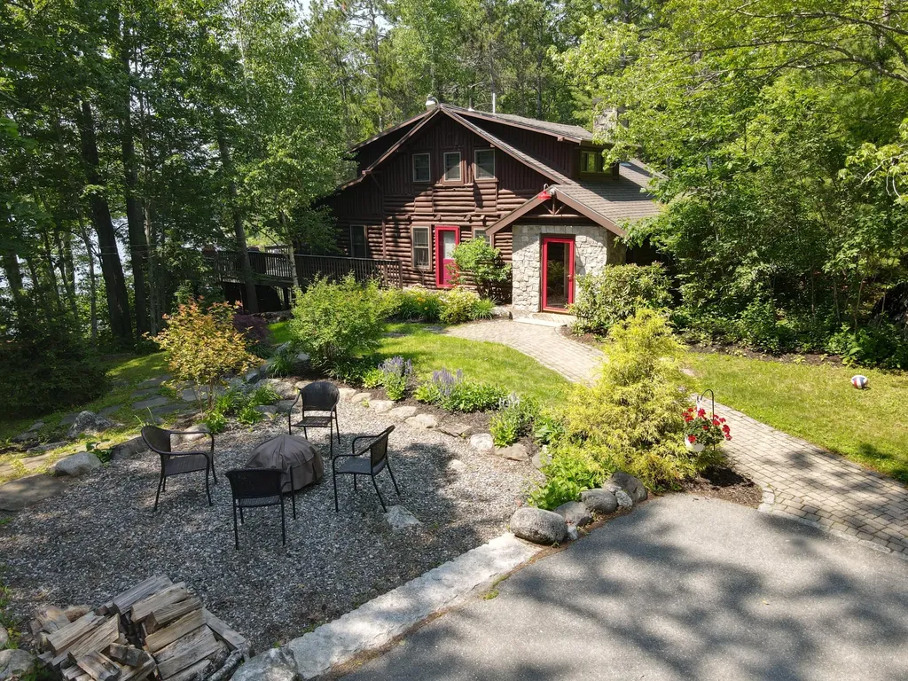 39 Lakeview Avenue Dedham ME 04429