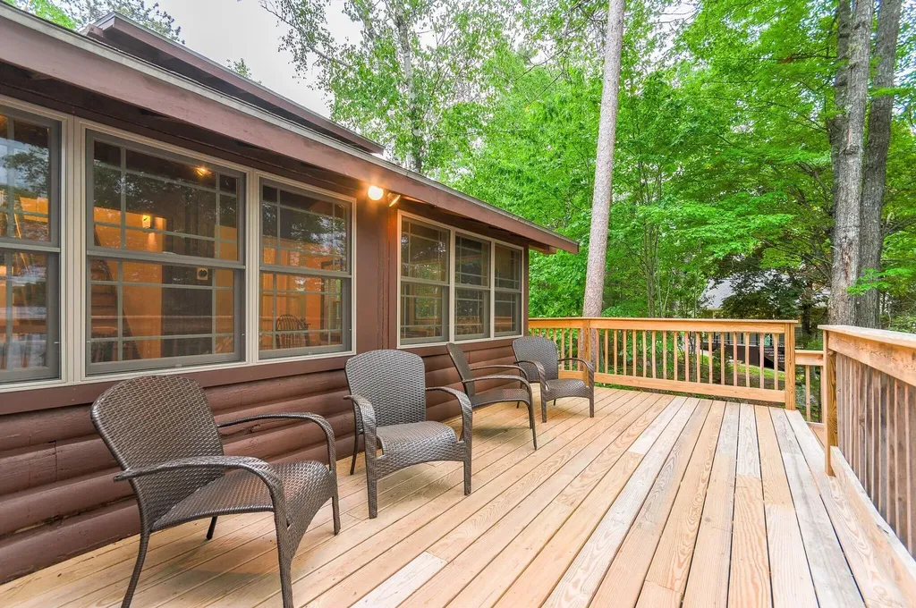 39 Lakeview Avenue Dedham ME 04429