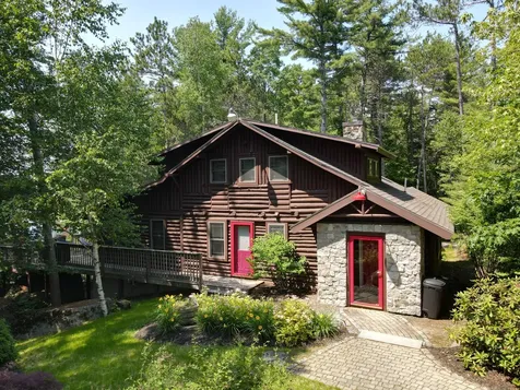 39 Lakeview Avenue Dedham ME 04429