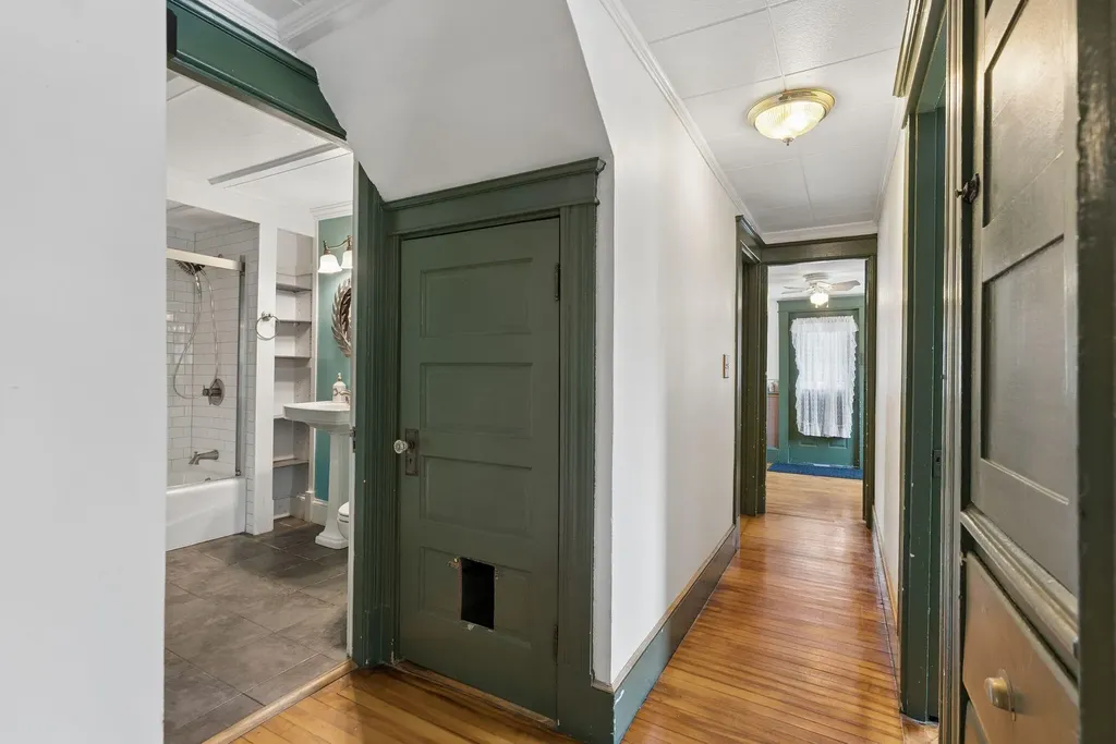96 Western Promenade Auburn ME 04210