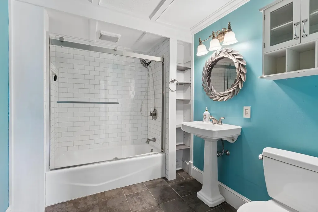 96 Western Promenade Auburn ME 04210