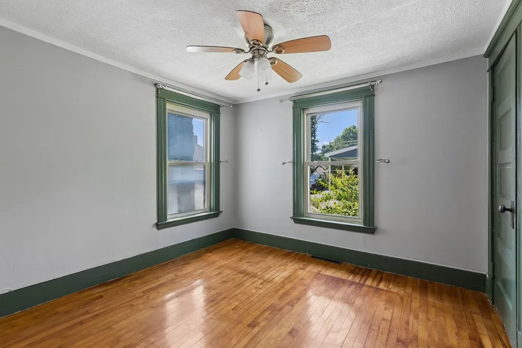 96 Western Promenade Auburn ME 04210