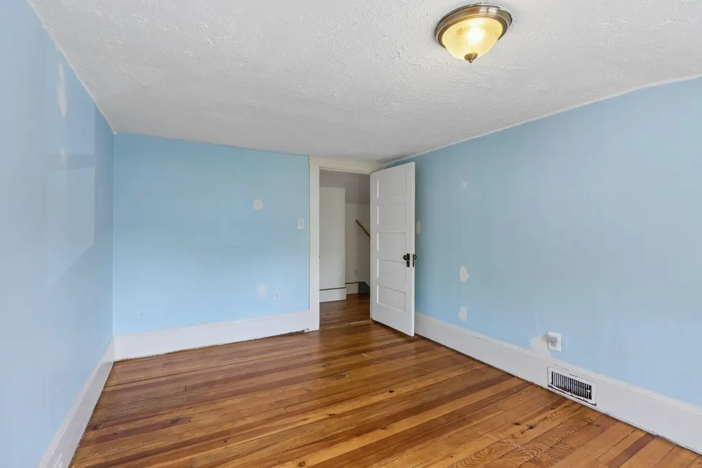 96 Western Promenade Auburn ME 04210