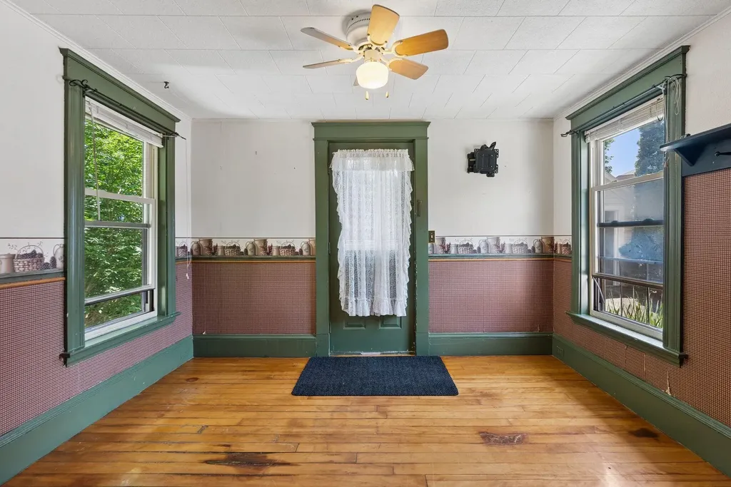 96 Western Promenade Auburn ME 04210
