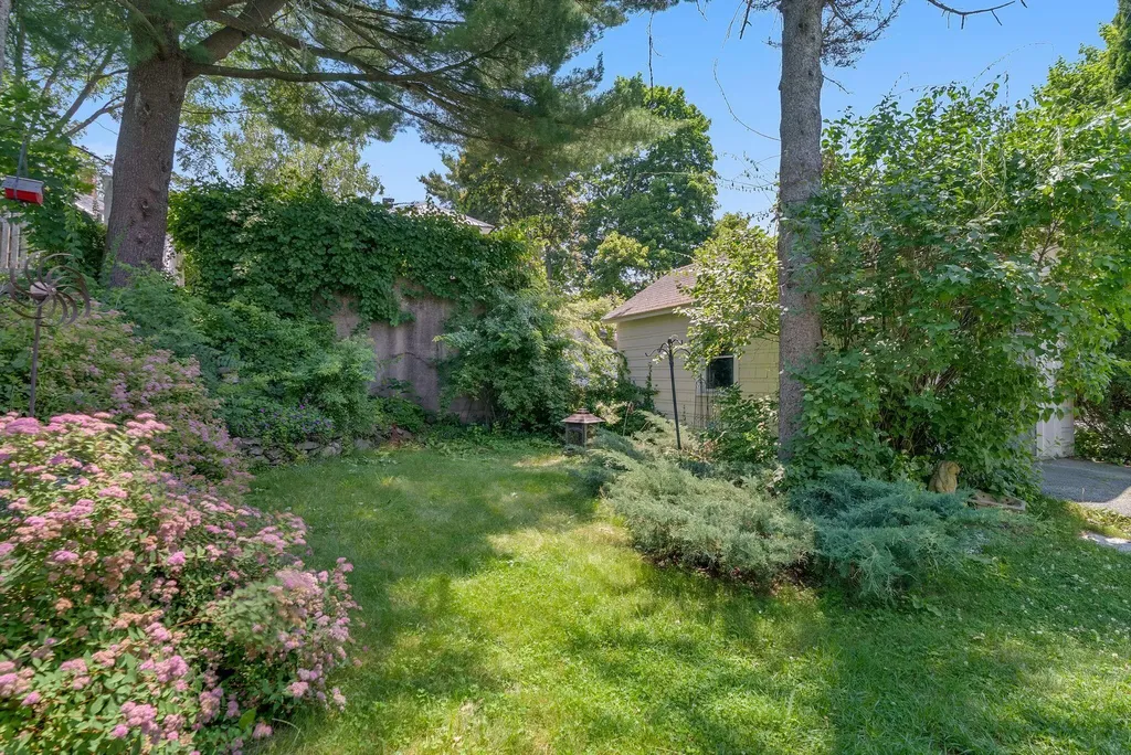 96 Western Promenade Auburn ME 04210
