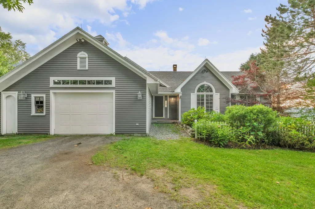 998 Overlock Hill Road Union ME 04862