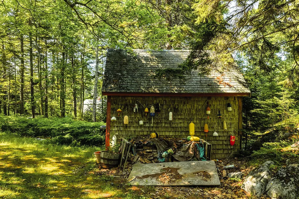 10 Maple Street South Thomaston ME 04858