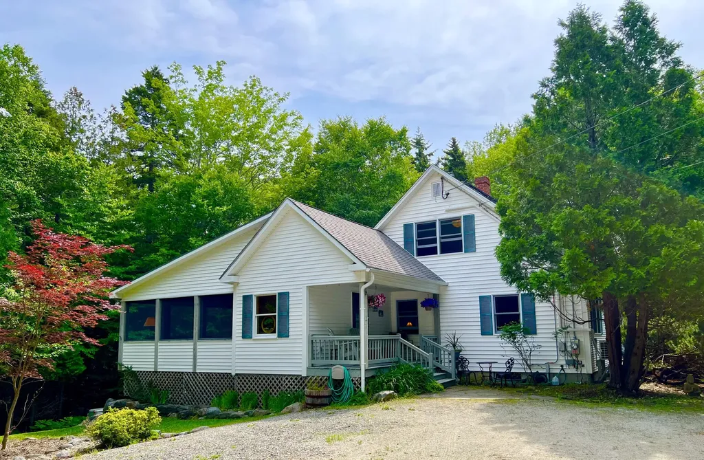 15 Salem Towne Road Southwest Harbor ME 04679
