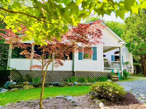 15 Salem Towne Road Southwest Harbor ME 04679
