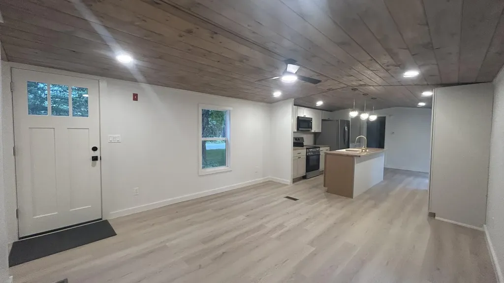 196 Old Orchard Road Buxton ME 04093