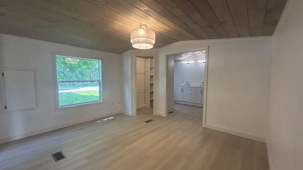 196 Old Orchard Road Buxton ME 04093