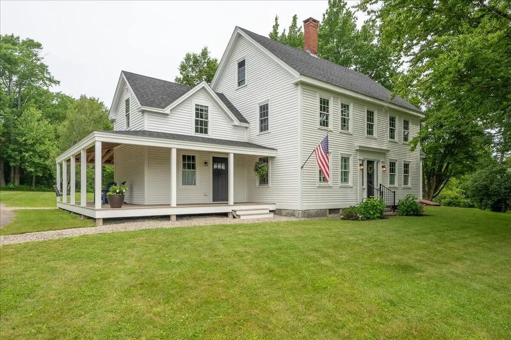 43 Old County Road Rockport ME 04856