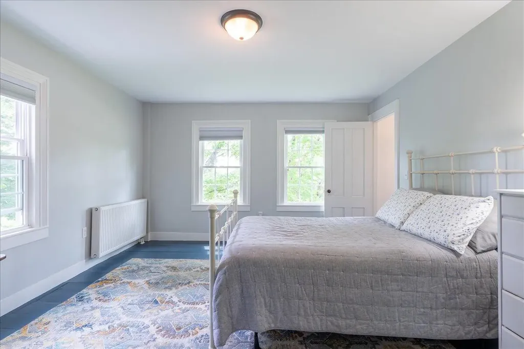 43 Old County Road Rockport ME 04856