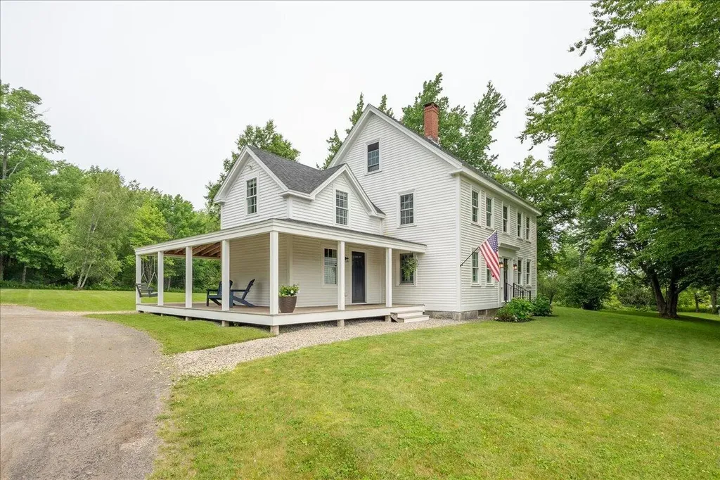 43 Old County Road Rockport ME 04856