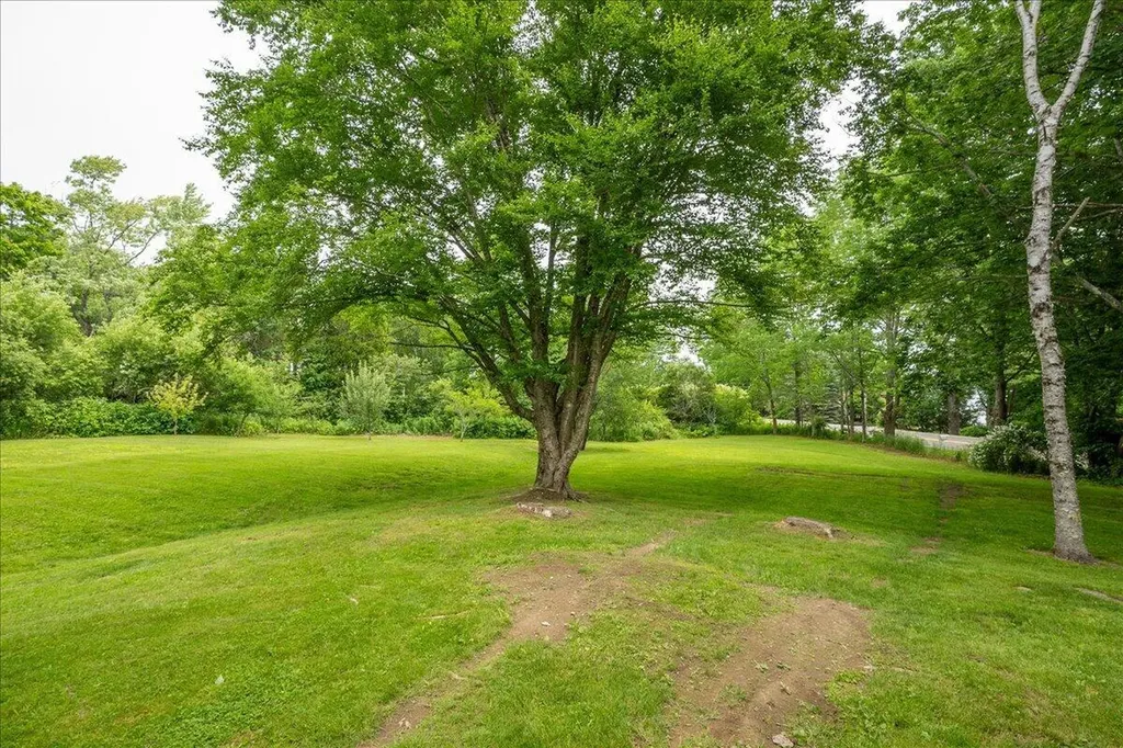 43 Old County Road Rockport ME 04856