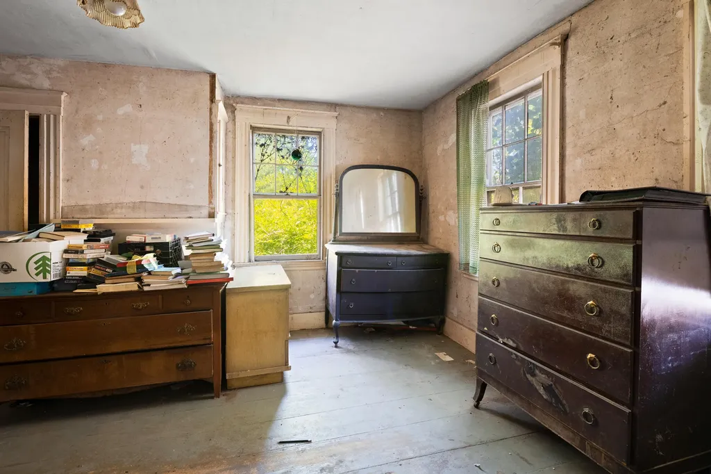 65 Lewiston Road New Gloucester ME 04260