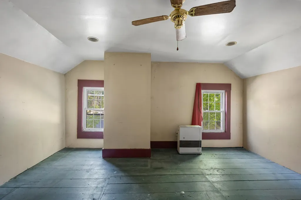 65 Lewiston Road New Gloucester ME 04260