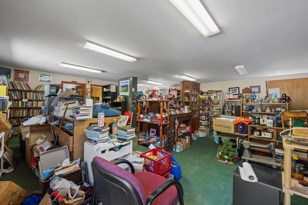65 Lewiston Road New Gloucester ME 04260
