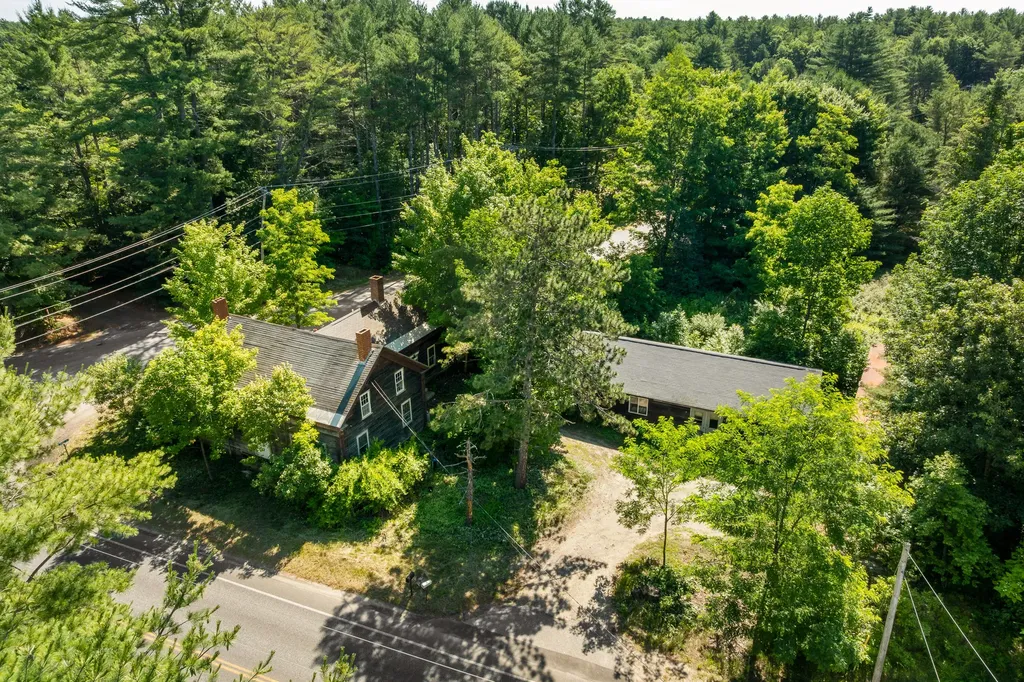 65 Lewiston Road New Gloucester ME 04260