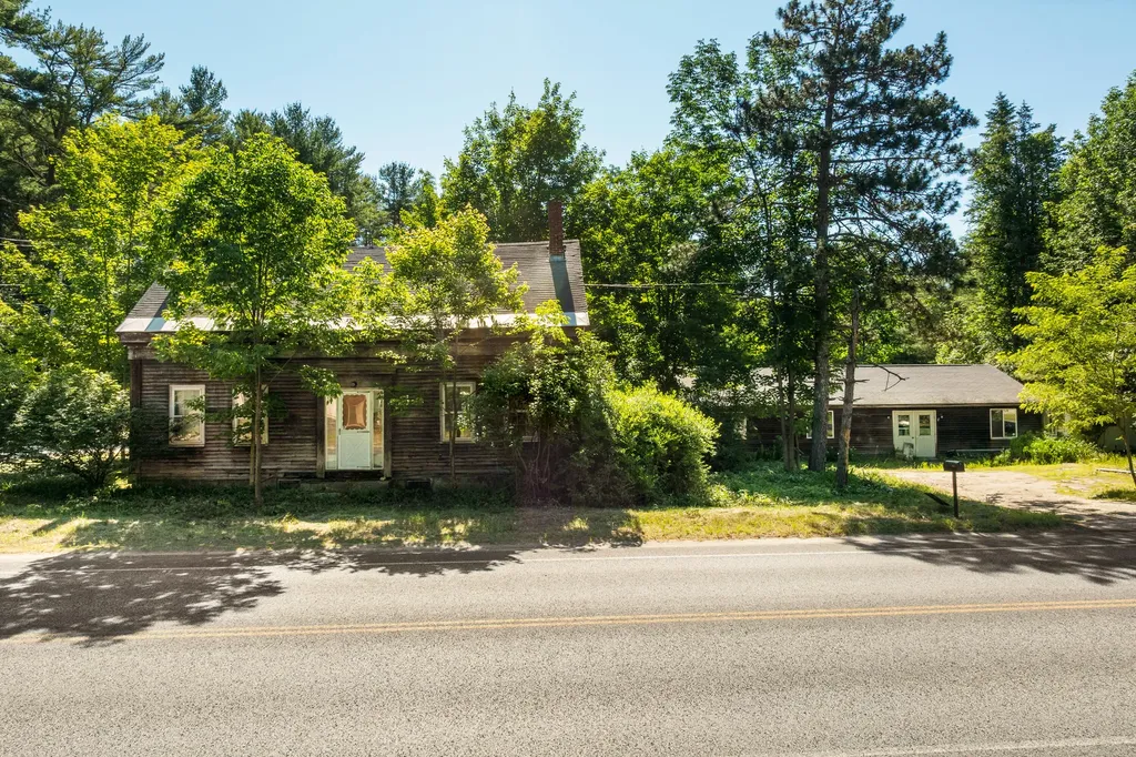 65 Lewiston Road New Gloucester ME 04260