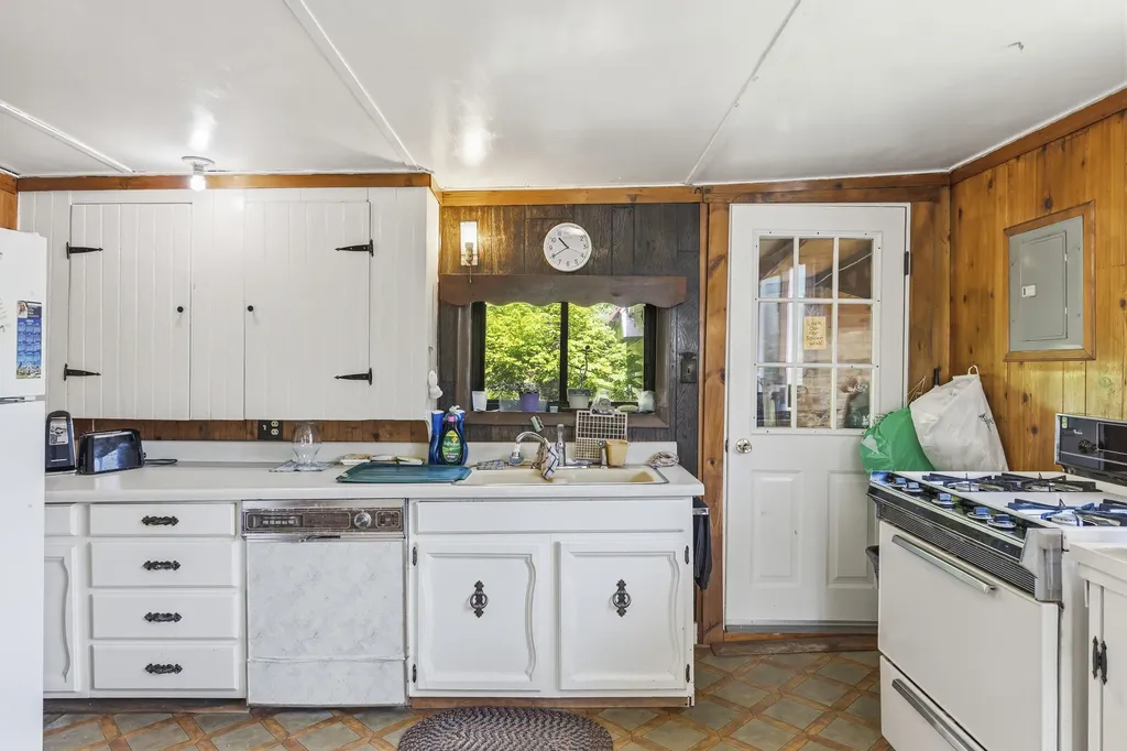 125 Dam Road Porter ME 04068