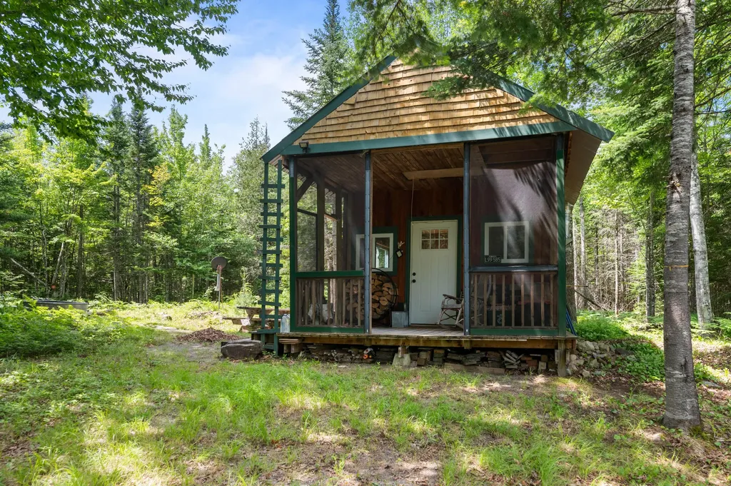 67 Callahan Road Salem Twp ME 04983
