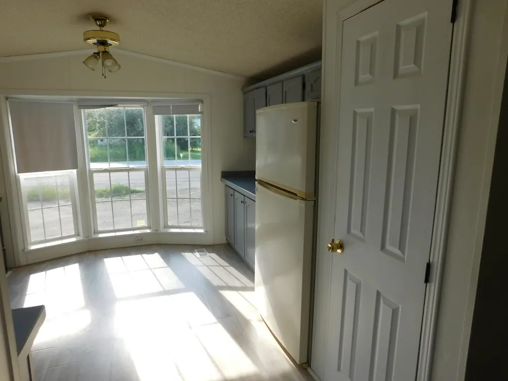 58 Fleming Street Lincoln ME 04457