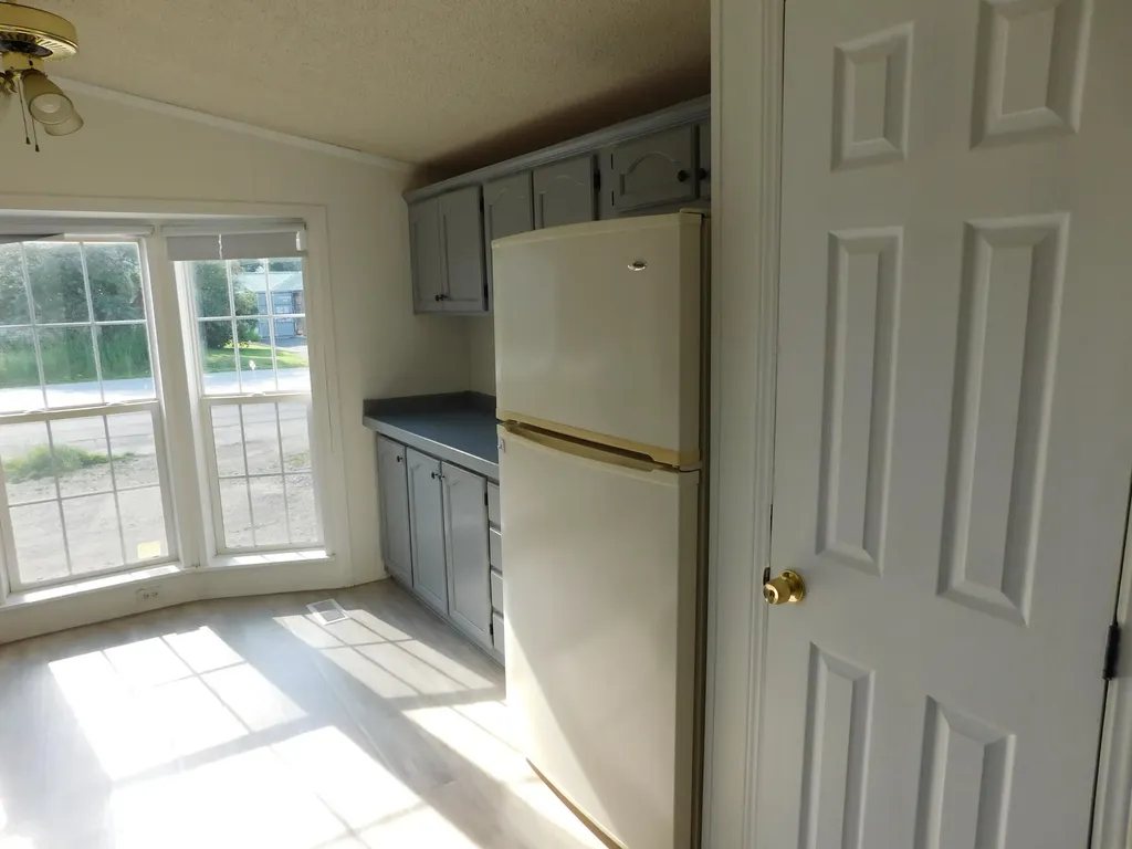 58 Fleming Street Lincoln ME 04457