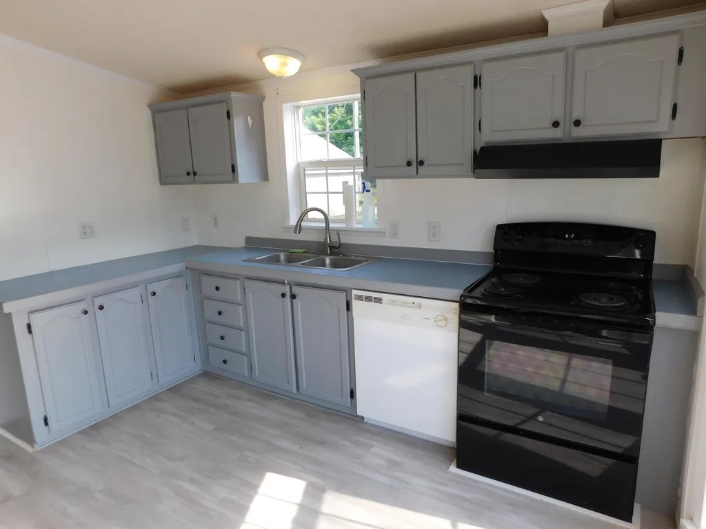 58 Fleming Street Lincoln ME 04457