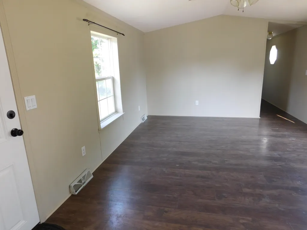 58 Fleming Street Lincoln ME 04457