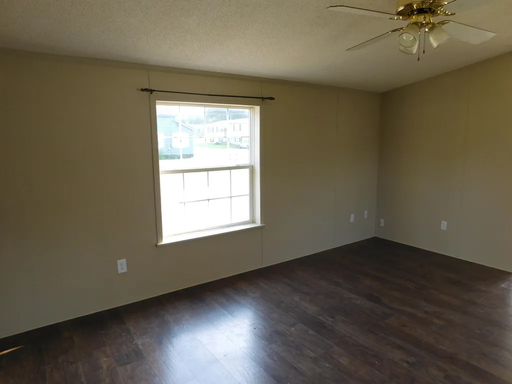58 Fleming Street Lincoln ME 04457