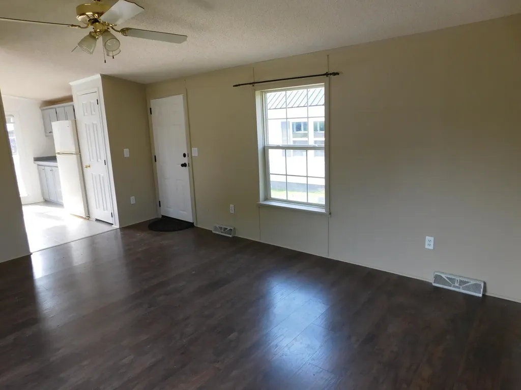 58 Fleming Street Lincoln ME 04457