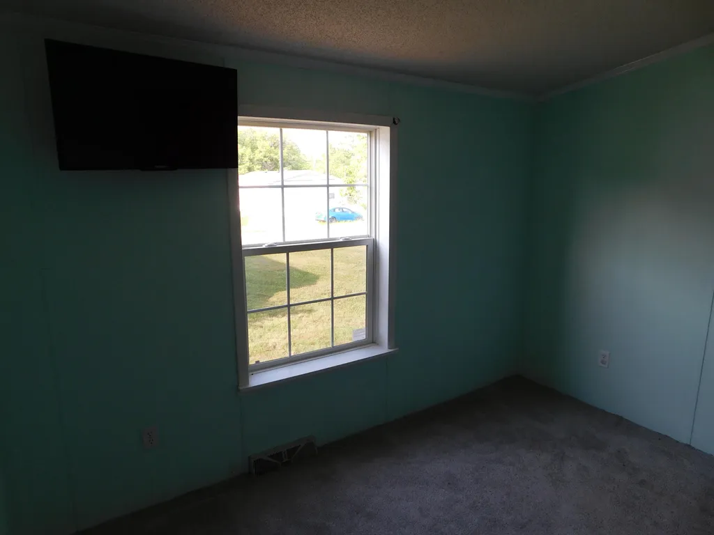 58 Fleming Street Lincoln ME 04457