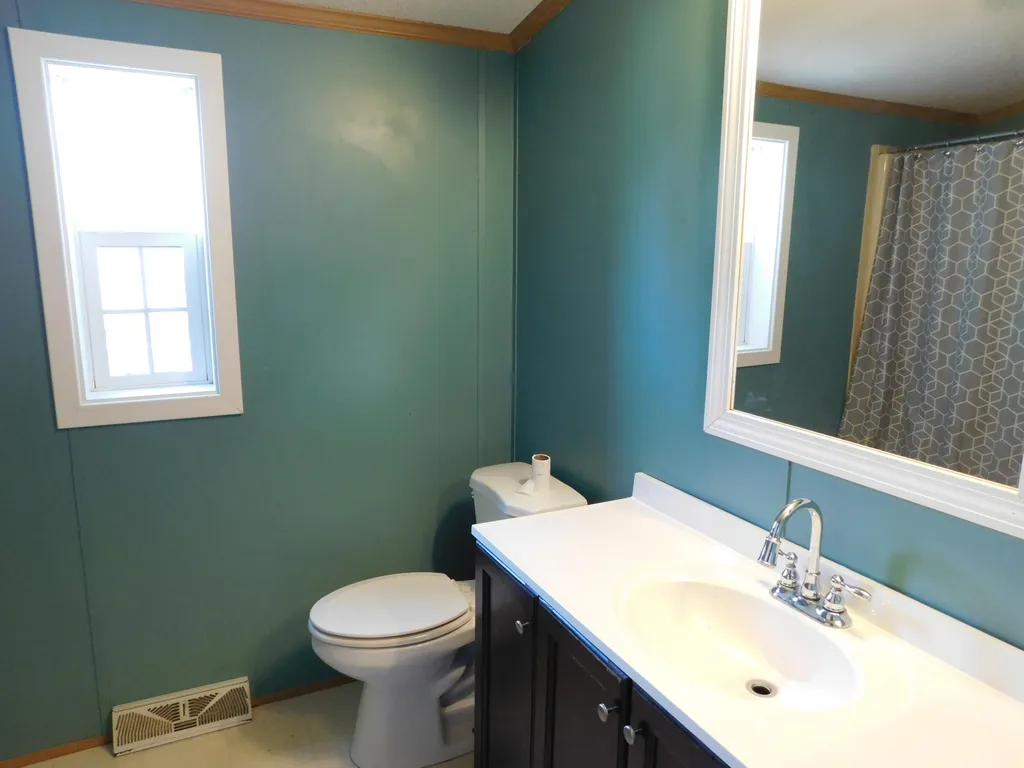 58 Fleming Street Lincoln ME 04457