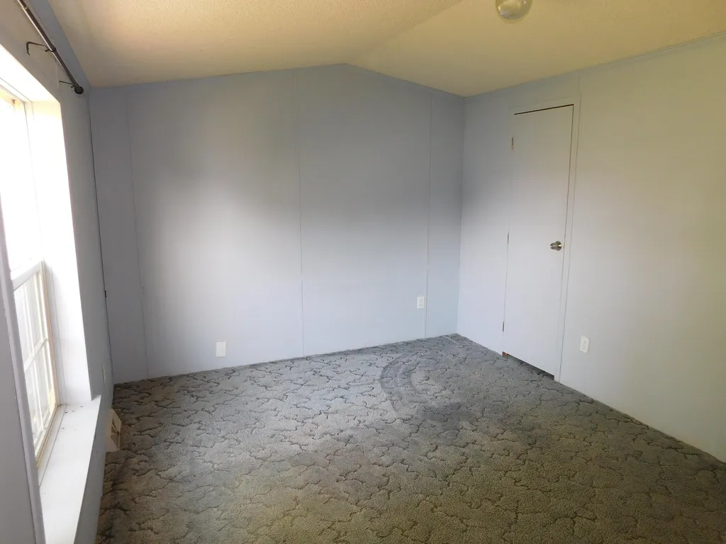58 Fleming Street Lincoln ME 04457
