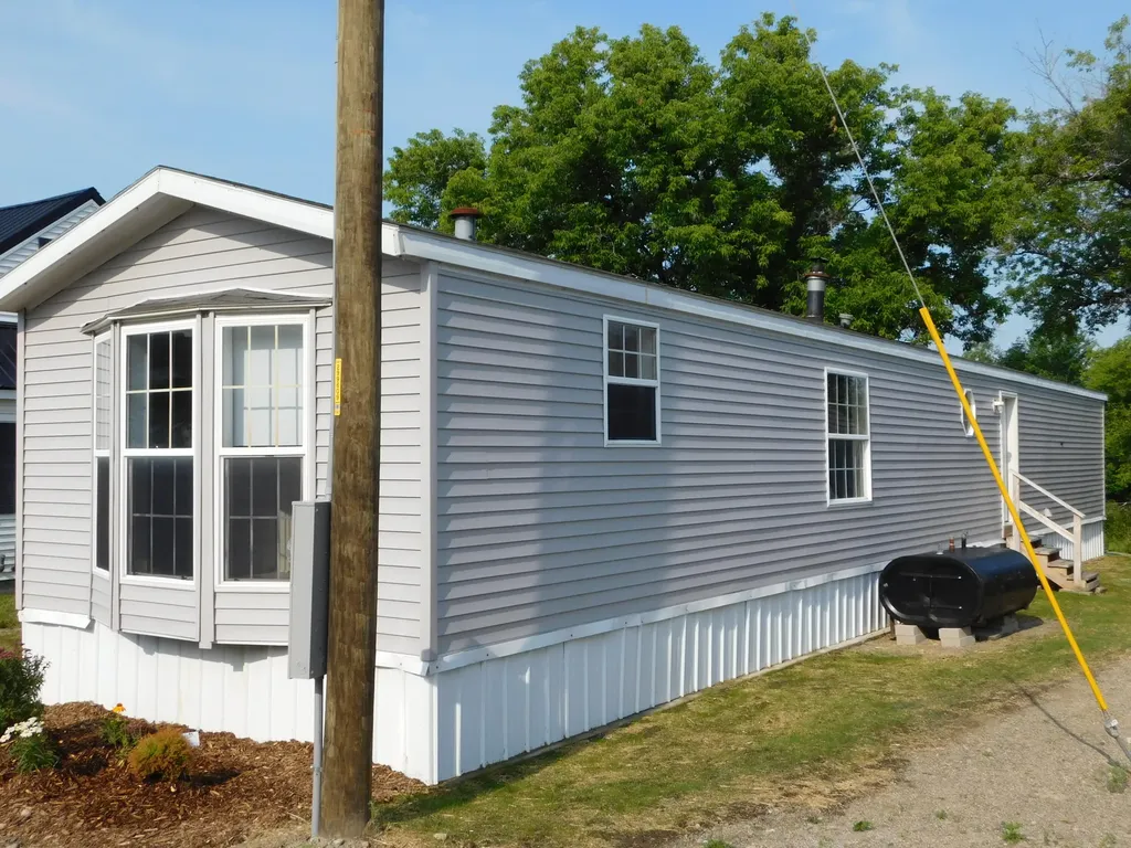 58 Fleming Street Lincoln ME 04457