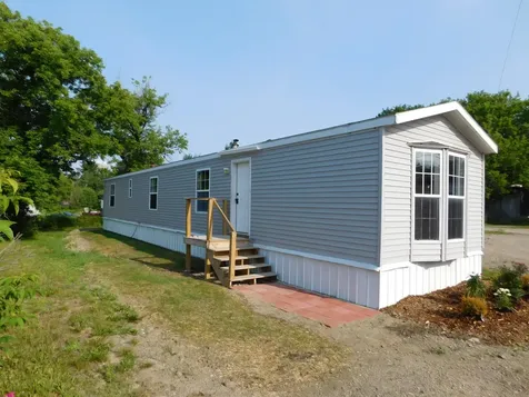 58 Fleming Street Lincoln ME 04457