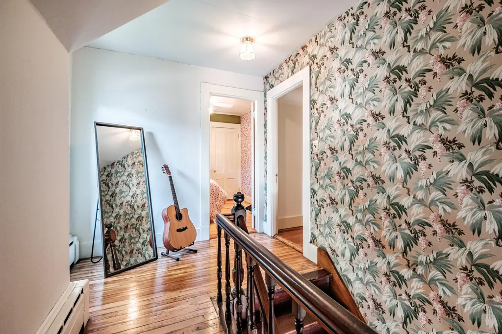 39 Park Street Paris ME 04281