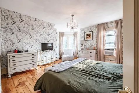 39 Park Street Paris ME 04281