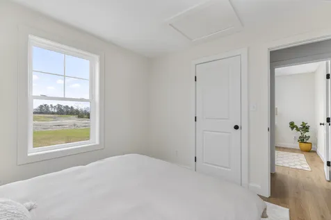 18 Feldspar Lane Cumberland ME 04021