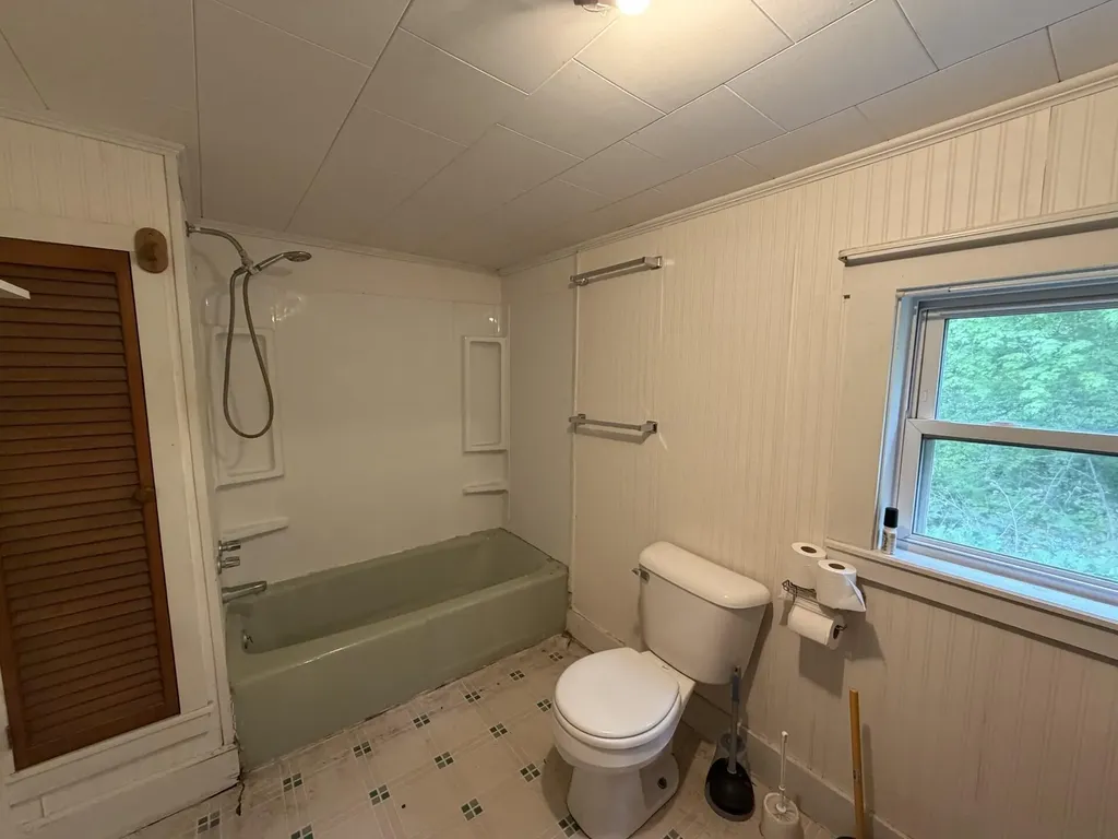 25 Robinson Road Blaine ME 04734