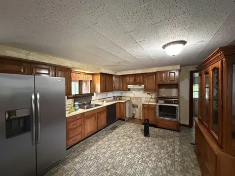 25 Robinson Road Blaine ME 04734