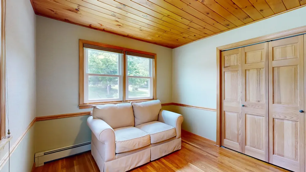 4 Belleview Avenue Lewiston ME 04240