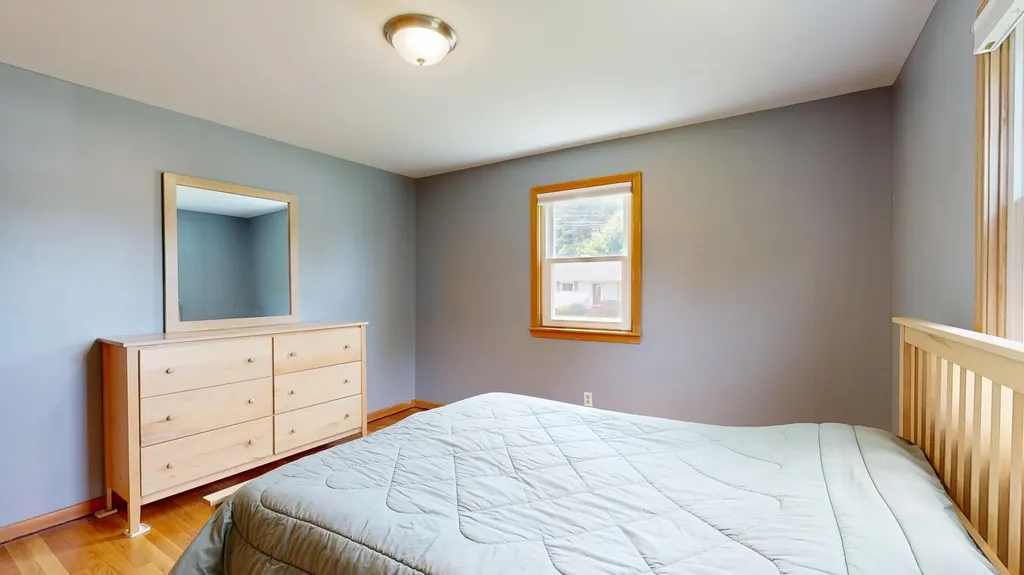 4 Belleview Avenue Lewiston ME 04240