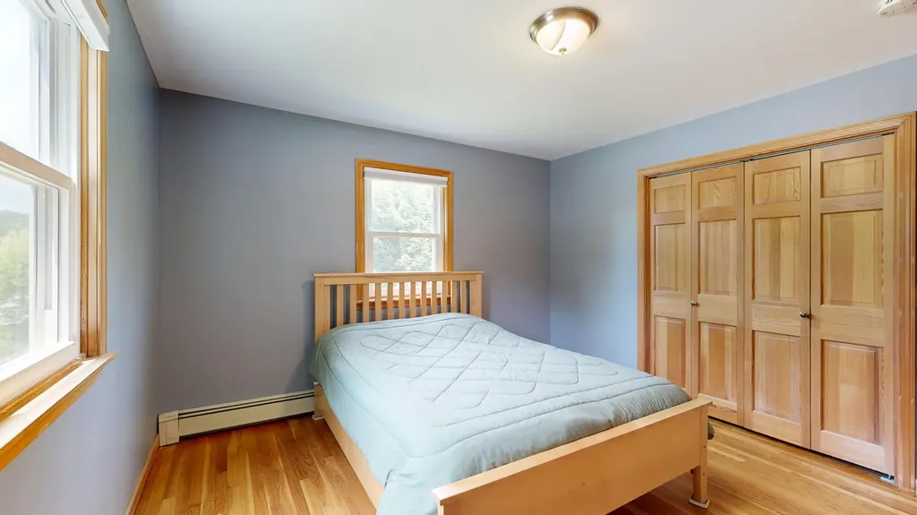 4 Belleview Avenue Lewiston ME 04240