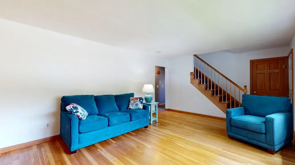 4 Belleview Avenue Lewiston ME 04240
