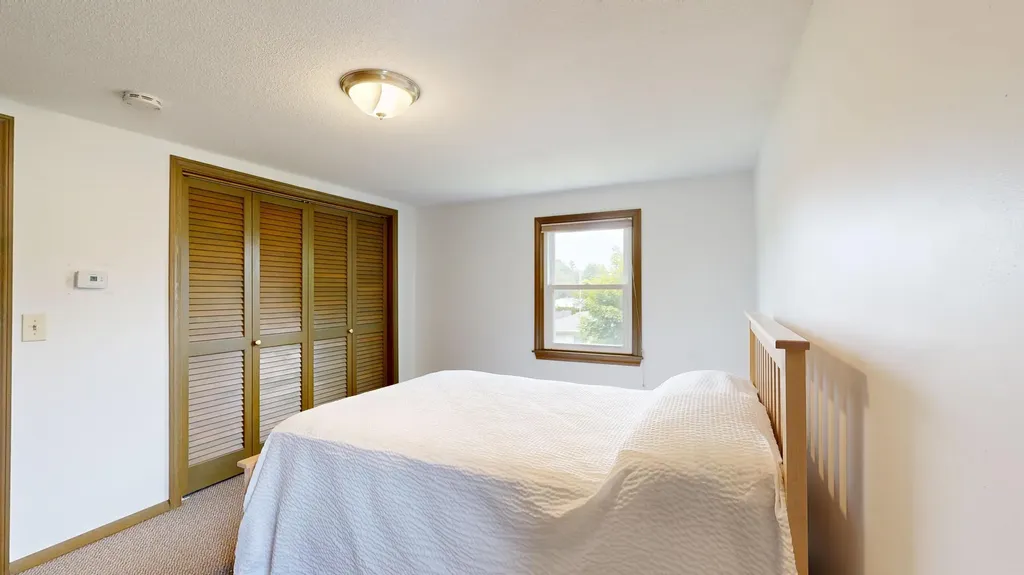 4 Belleview Avenue Lewiston ME 04240