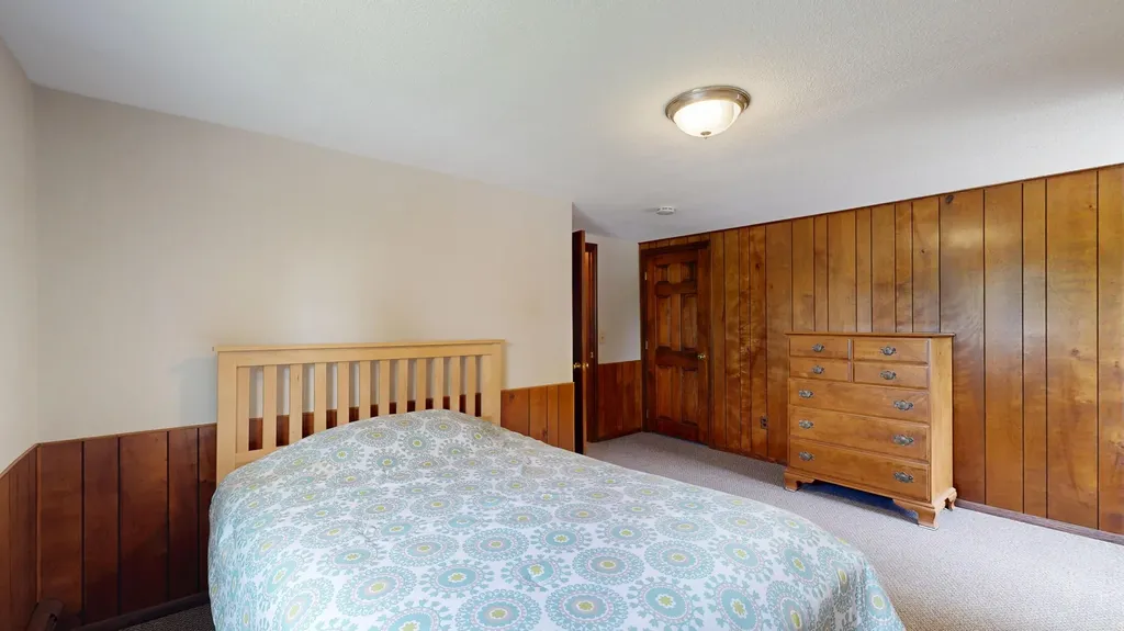 4 Belleview Avenue Lewiston ME 04240
