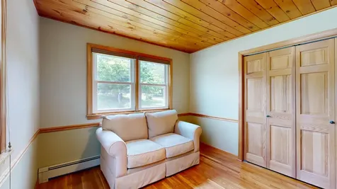 4 Belleview Avenue Lewiston ME 04240