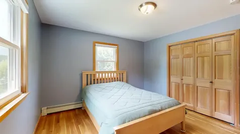 4 Belleview Avenue Lewiston ME 04240